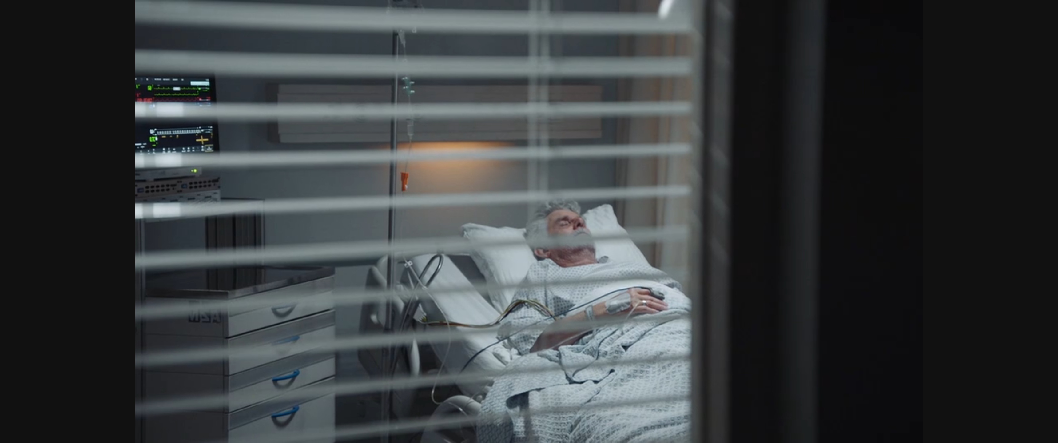 Luuks vader belandt in het ziekenhuis